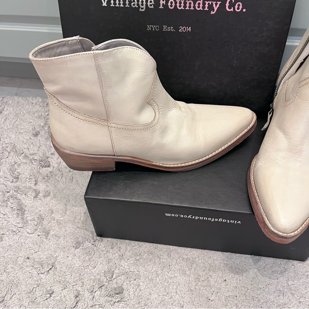 Vintage Foundry Co. Cream Leather Ankle Boots